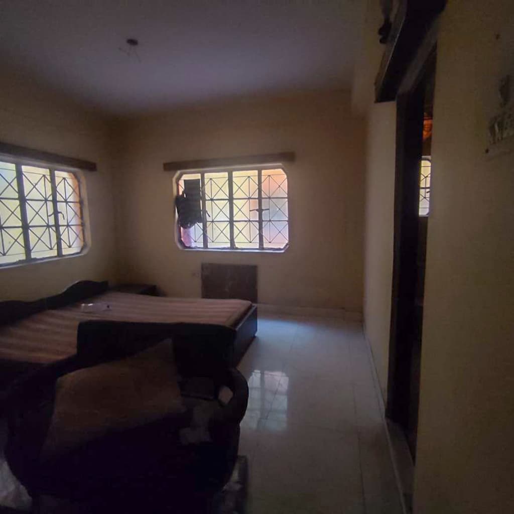 Property Photos 5