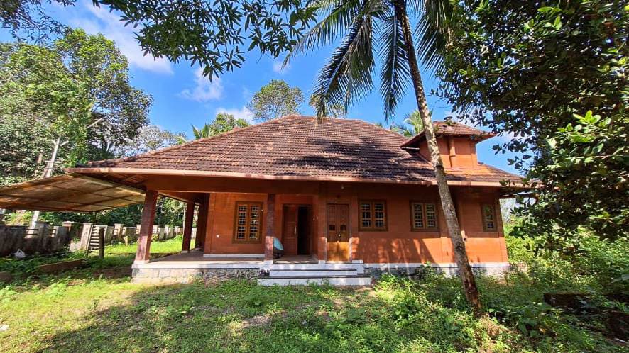 Property Photos 6