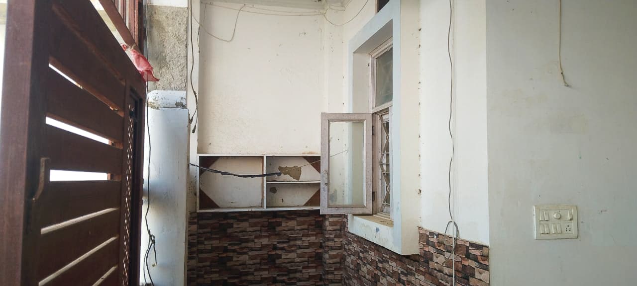 Property Photos 6