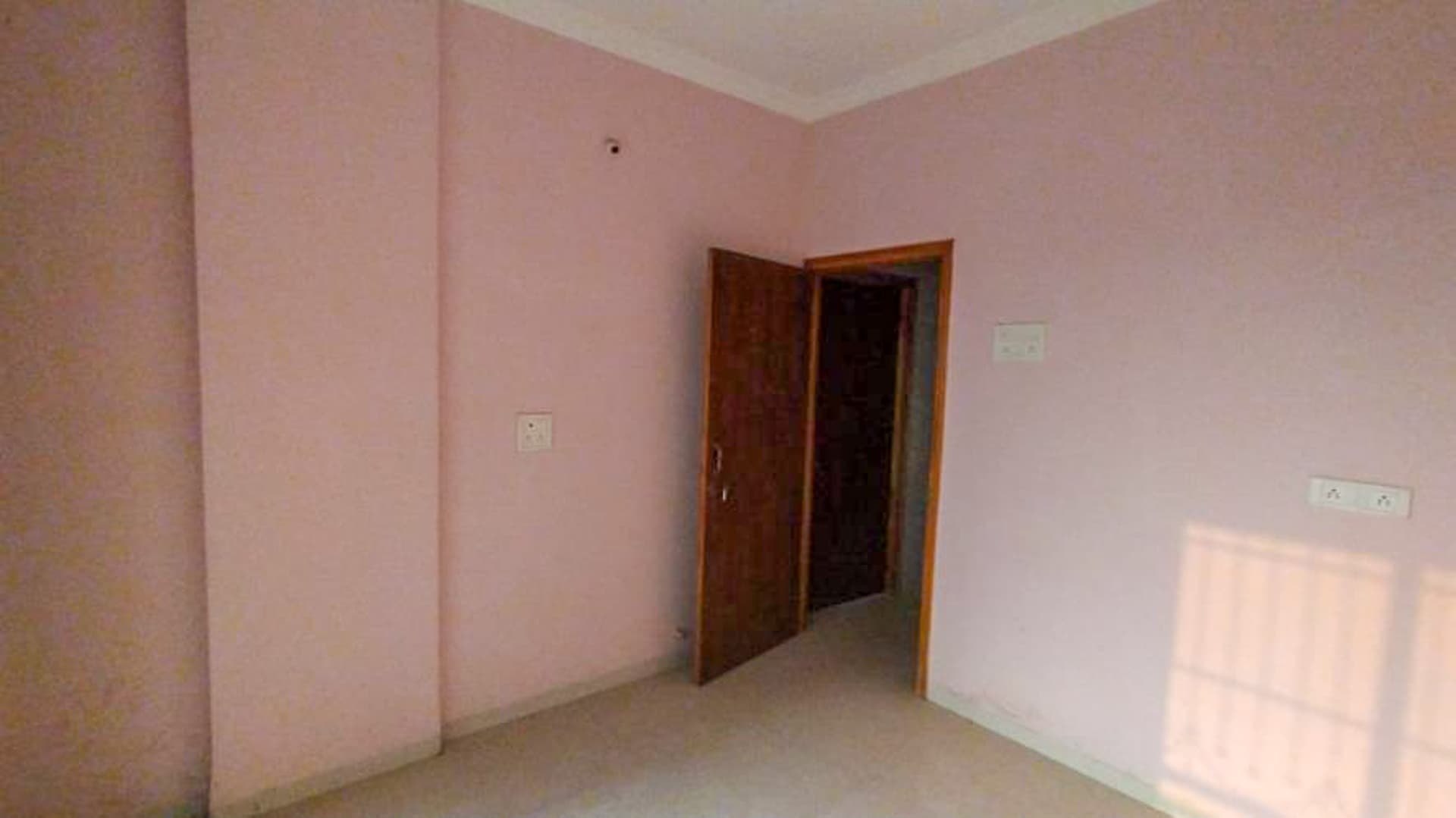 Property Photos 38