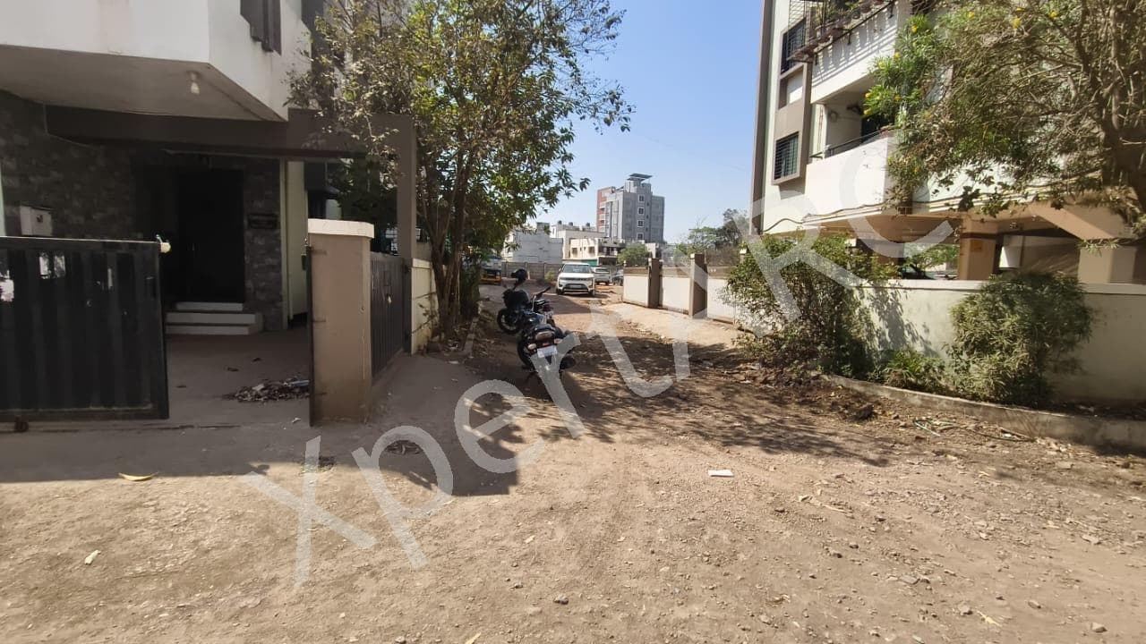 Property Photos 18