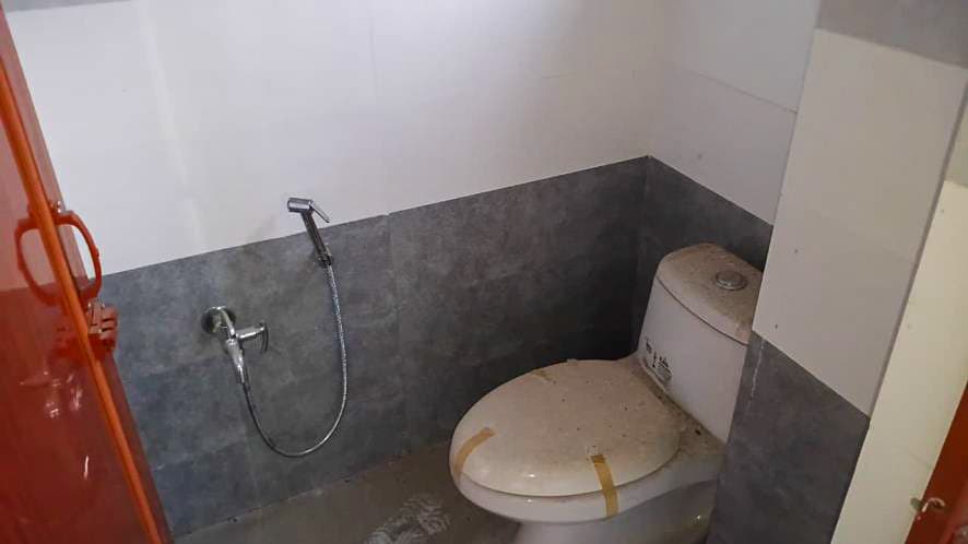 Property Photos 5
