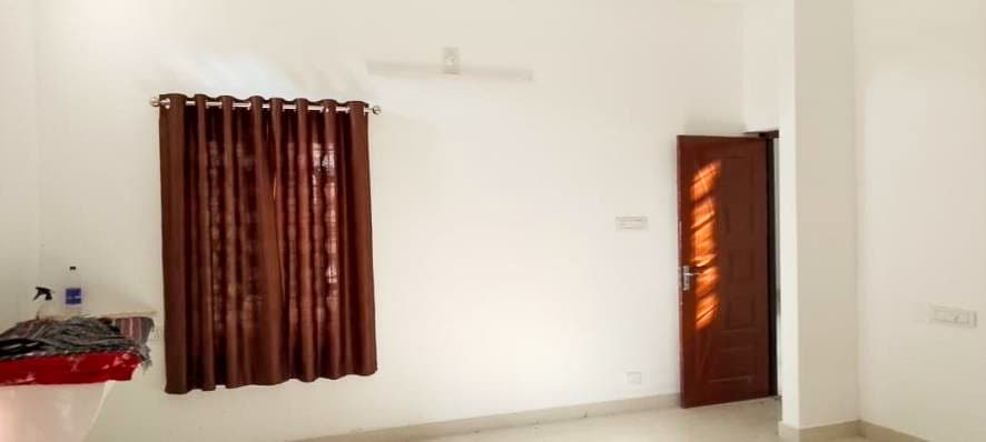 Property Photos 14