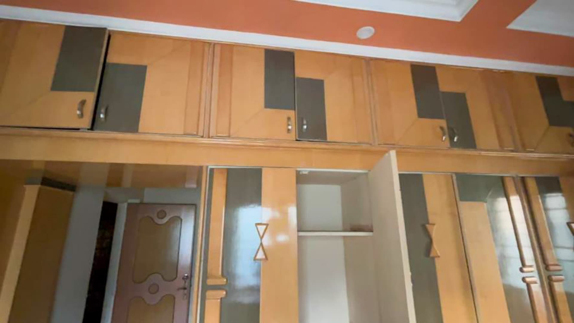 Property Photos 19