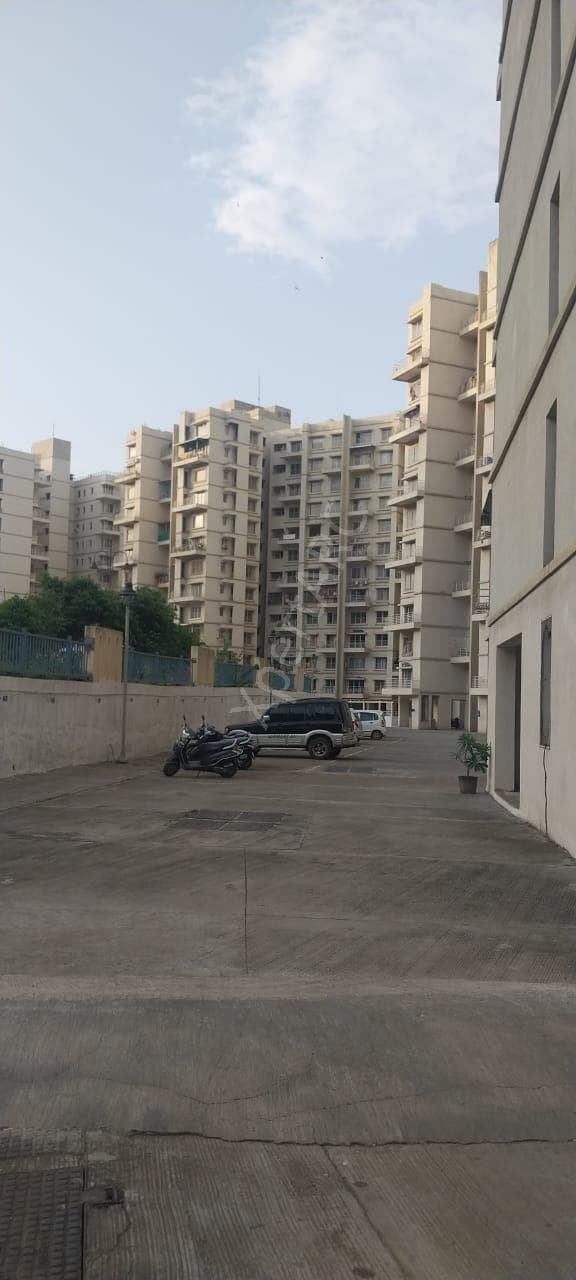 Property Photos 22