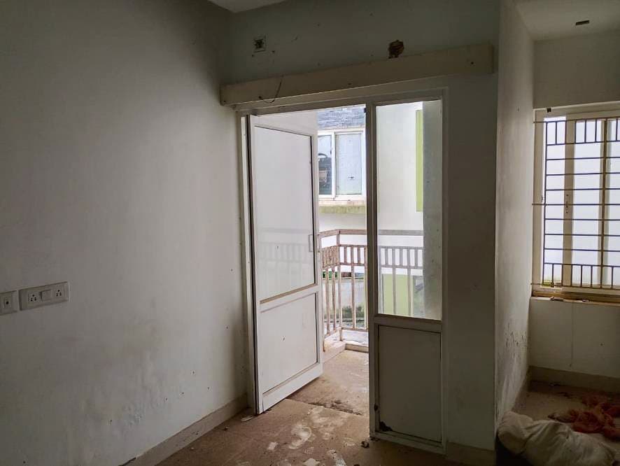 Property Photos 8