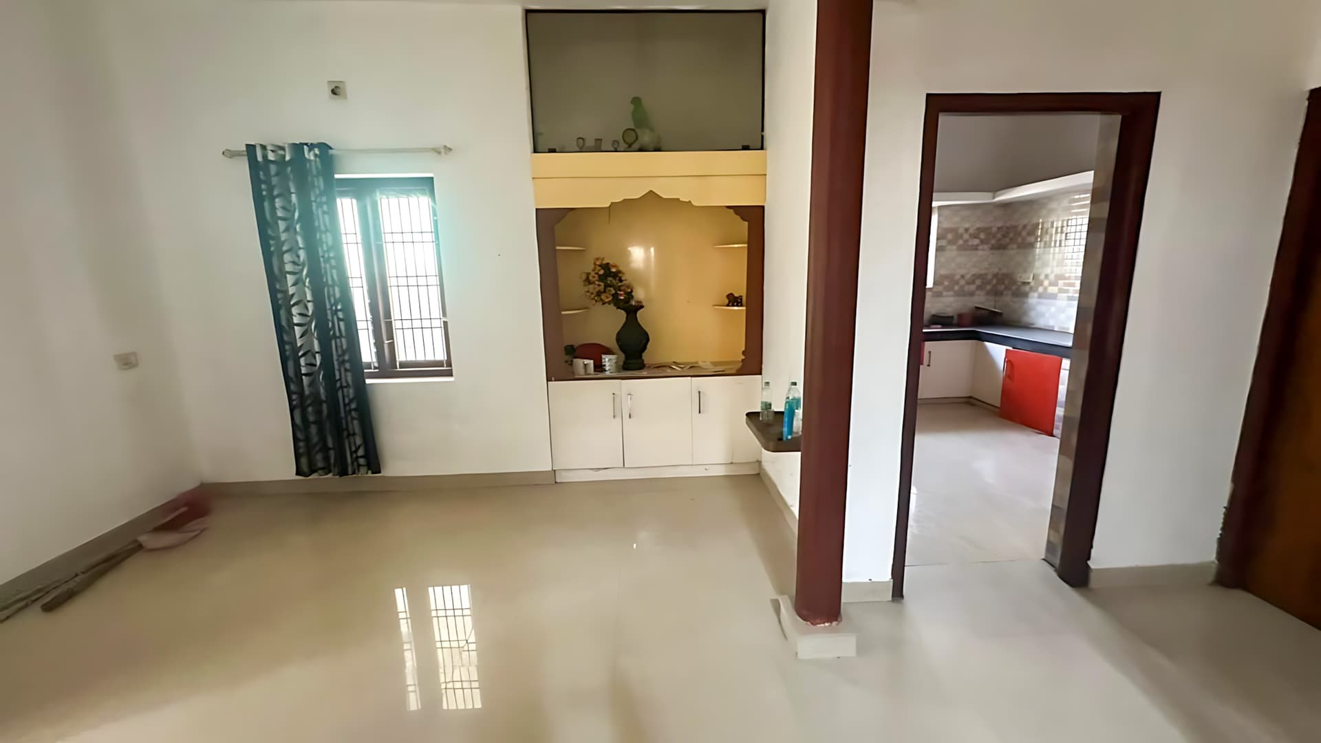 Property Photos 18