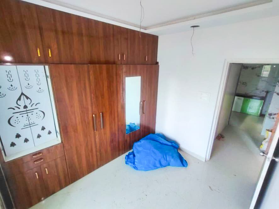 Property Photos 6