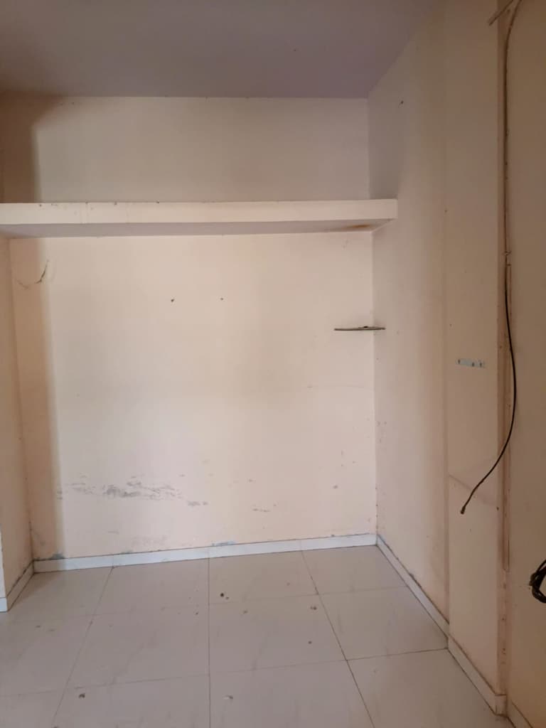 Property Photos 8