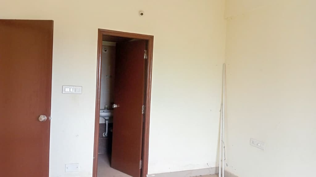 Property Photos 12