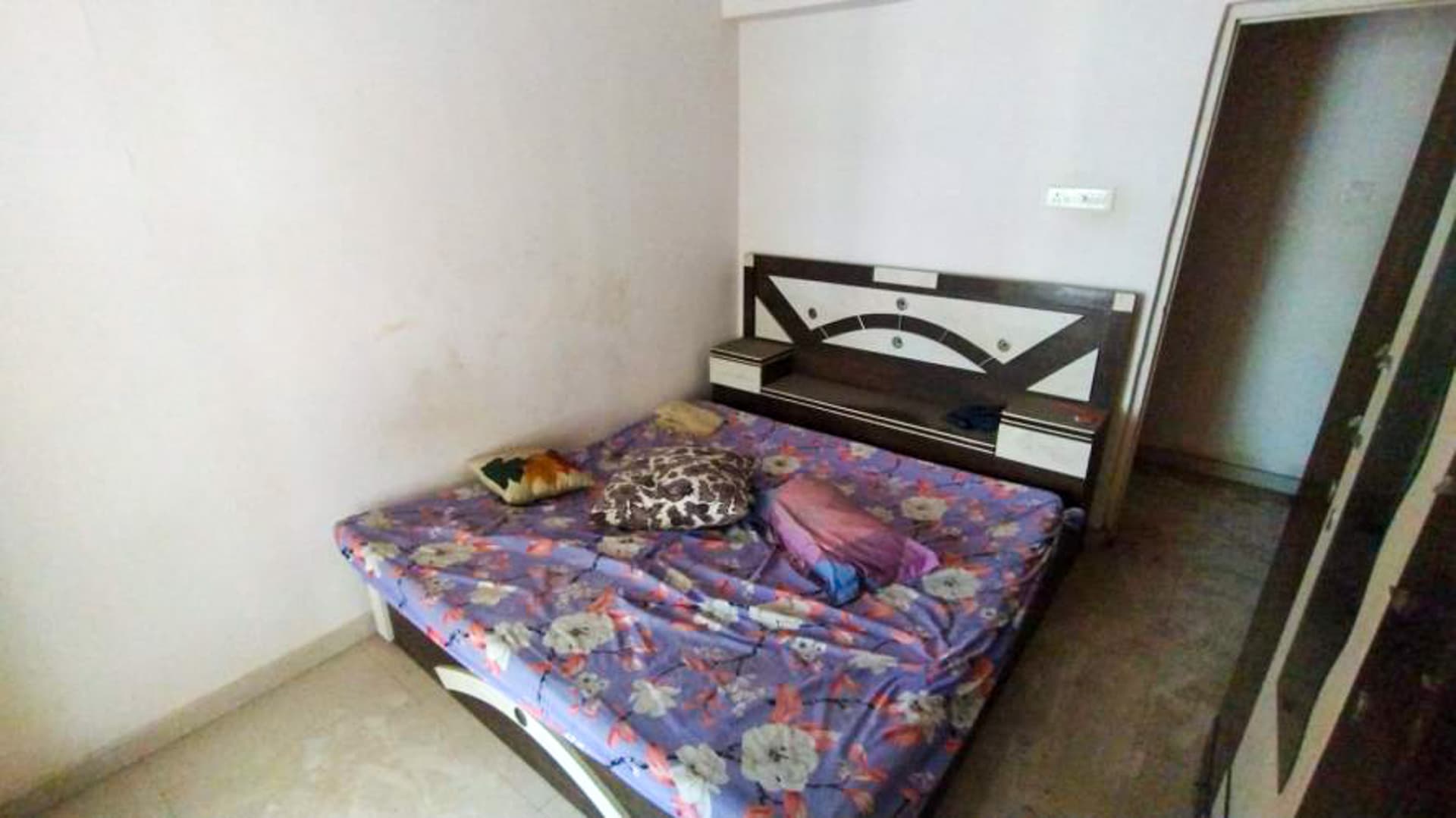 Property Photos 17
