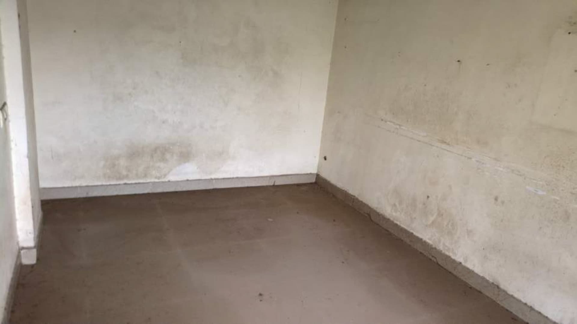 Property Photos 4