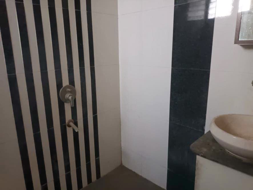 Property Photos 13