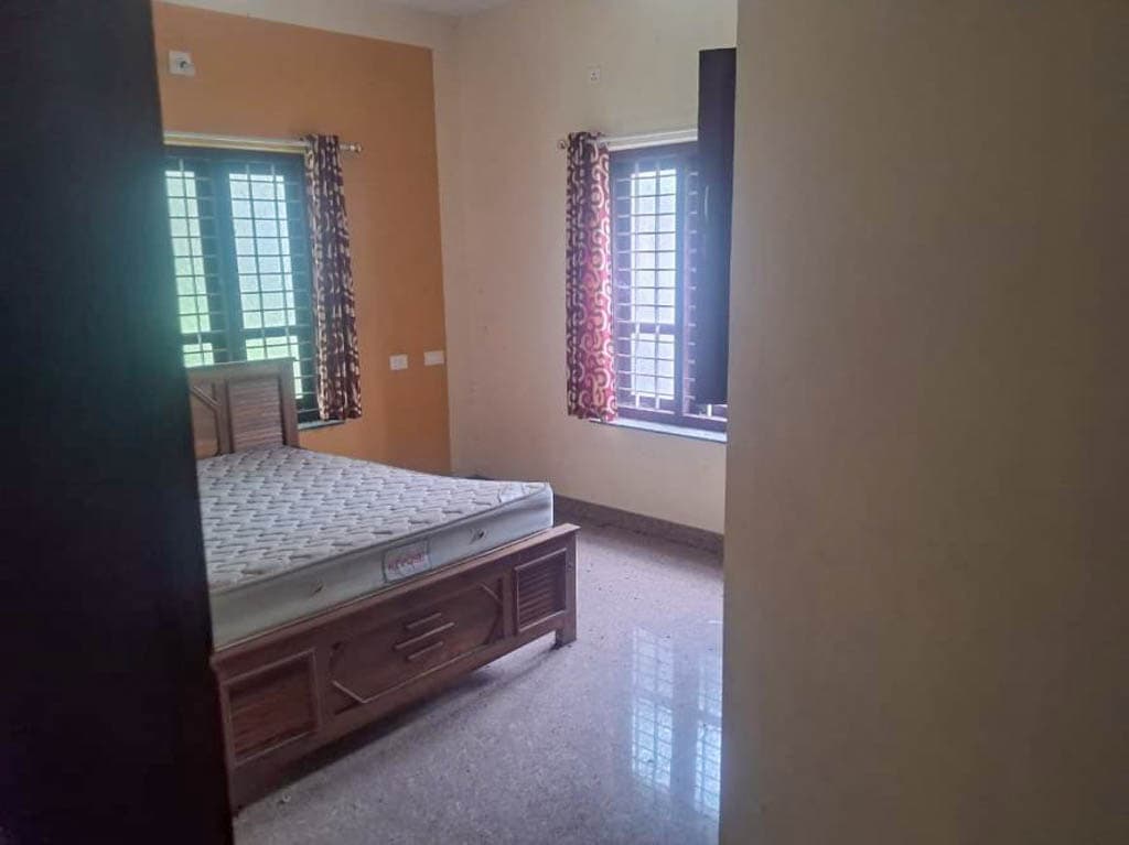 Property Photos 5