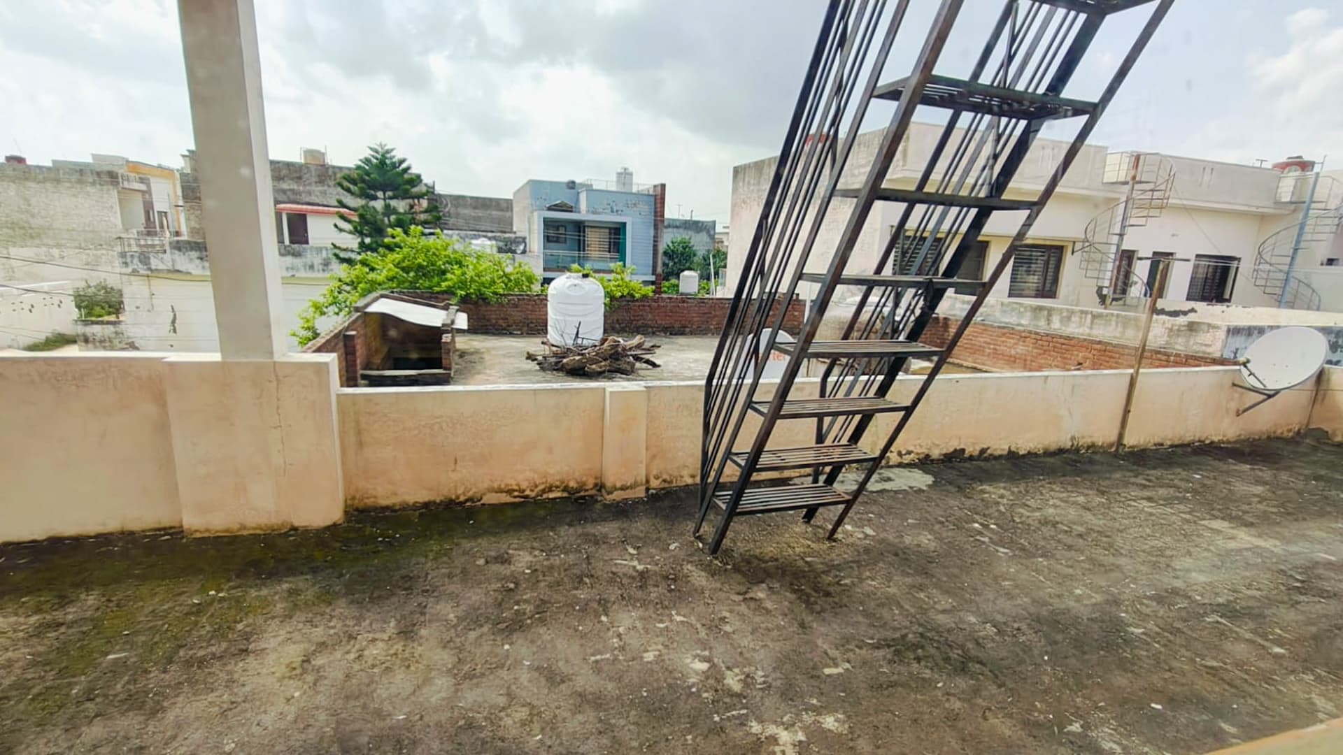 Property Photos 17