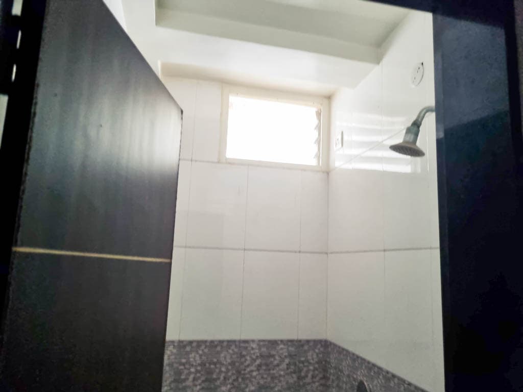 Property Photos 11