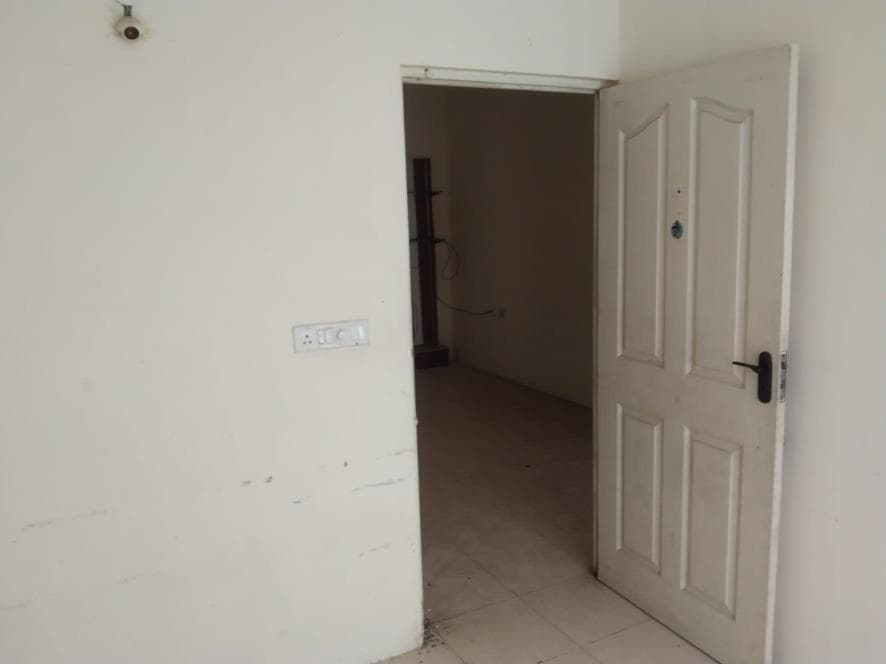 Property Photos 11