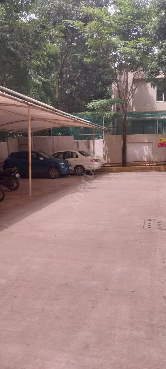 Property Photos 9