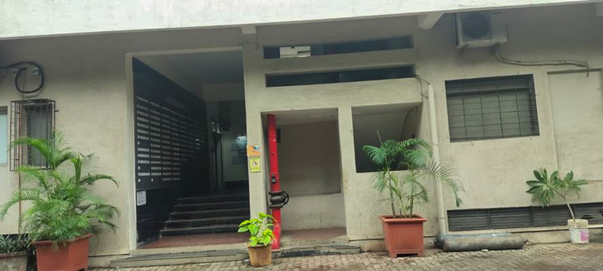Property Photos 8