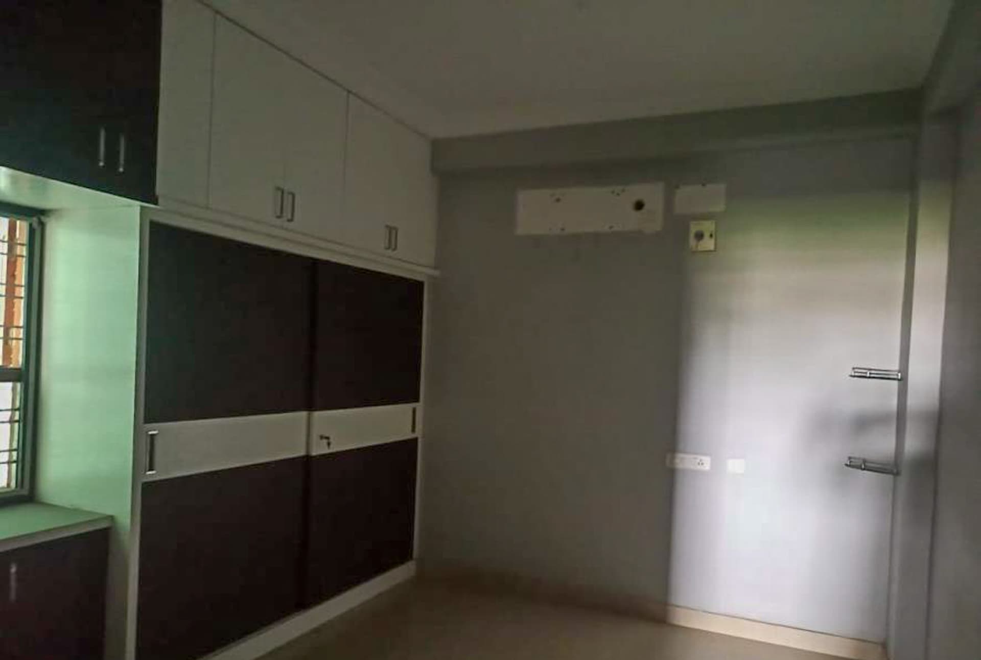 Property Photos 28