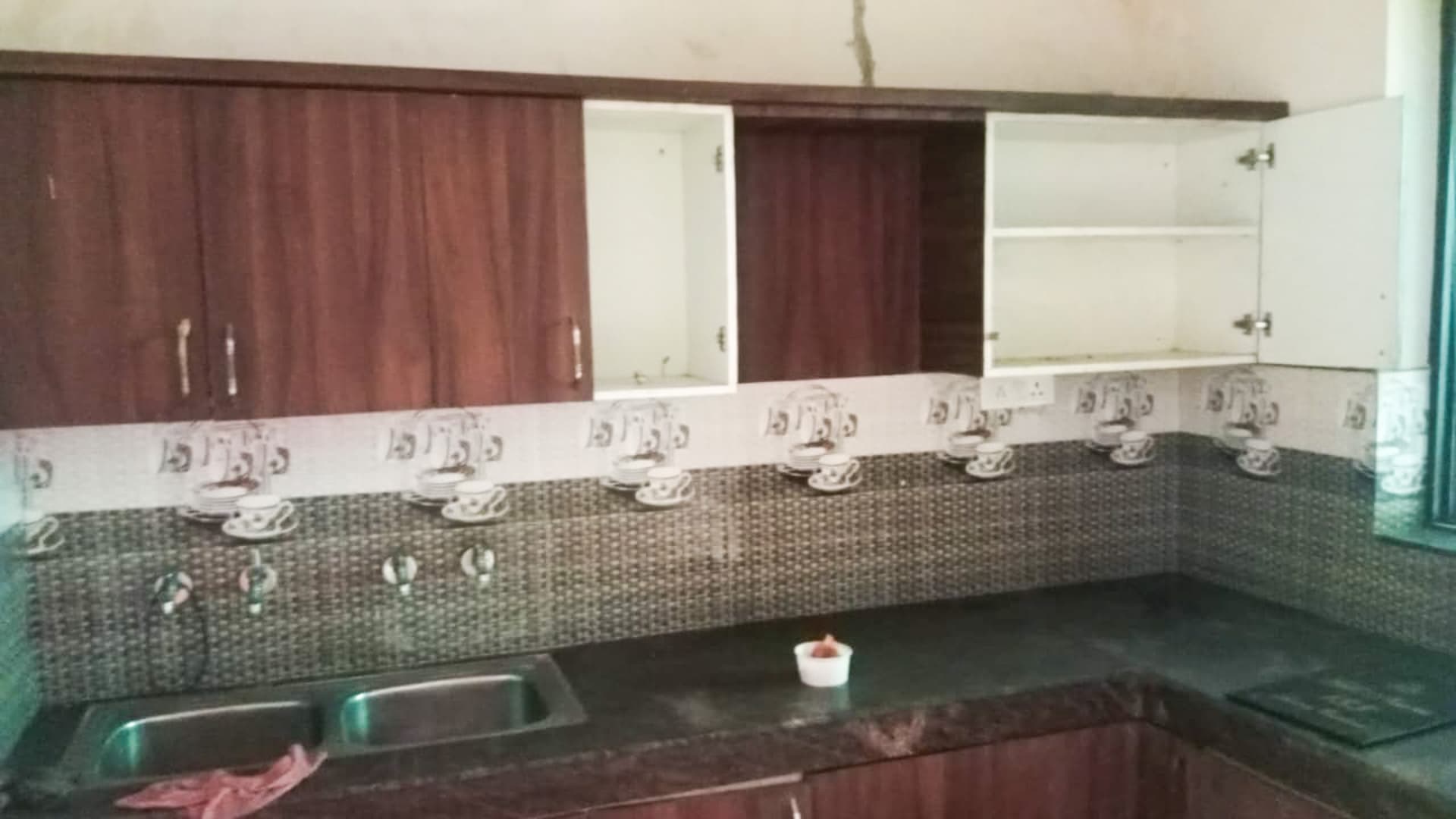 Property Photos 8