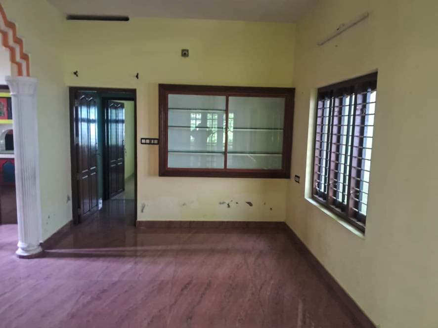 Property Photos 9