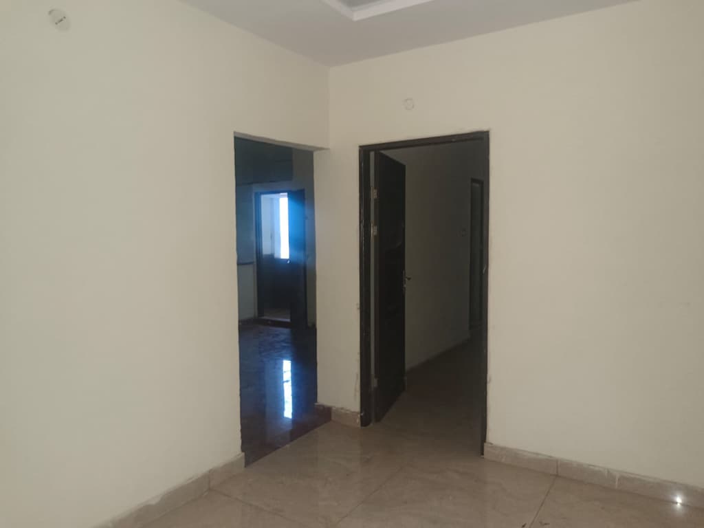 Property Photos 8