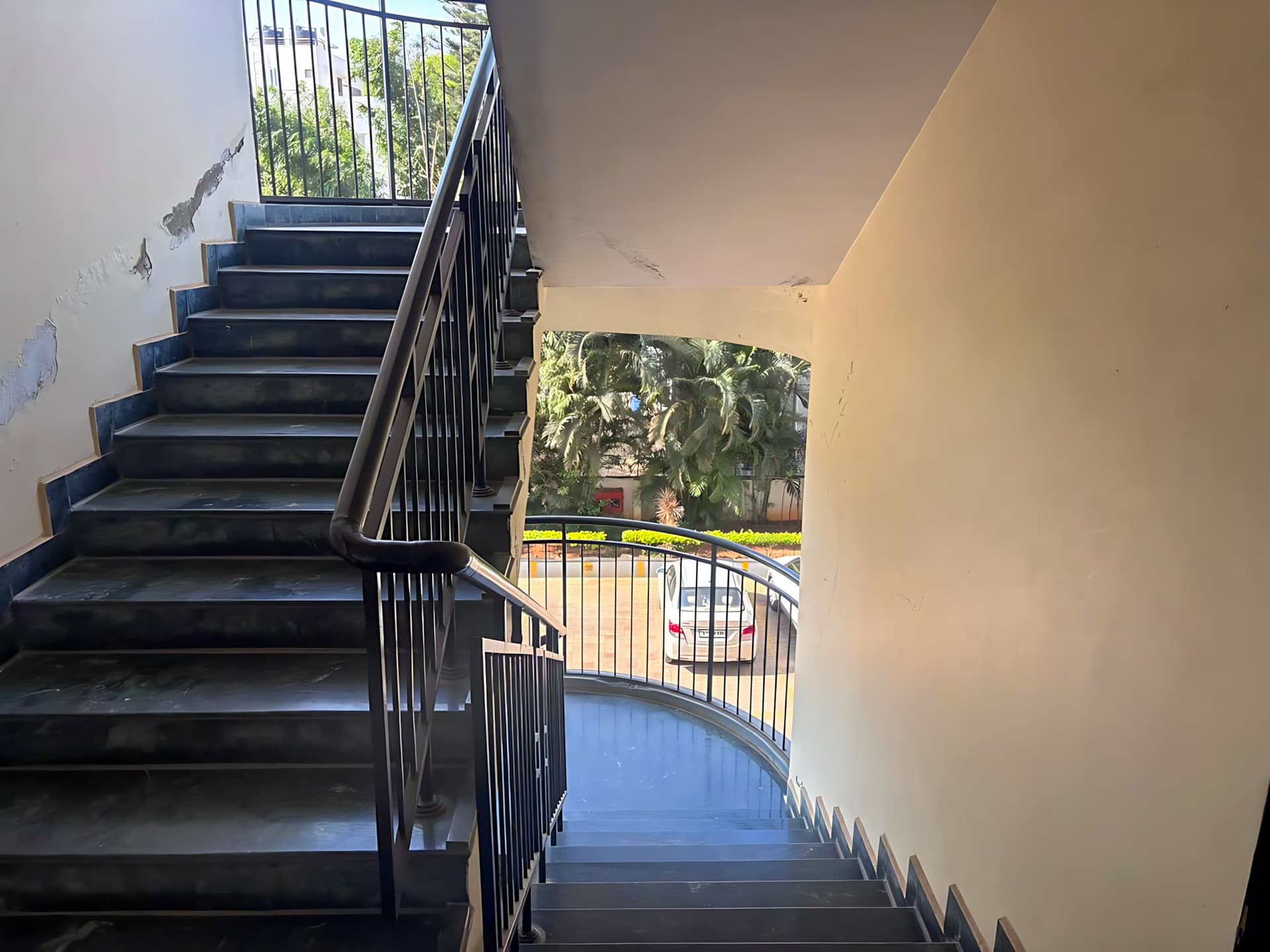 Property Photos 18