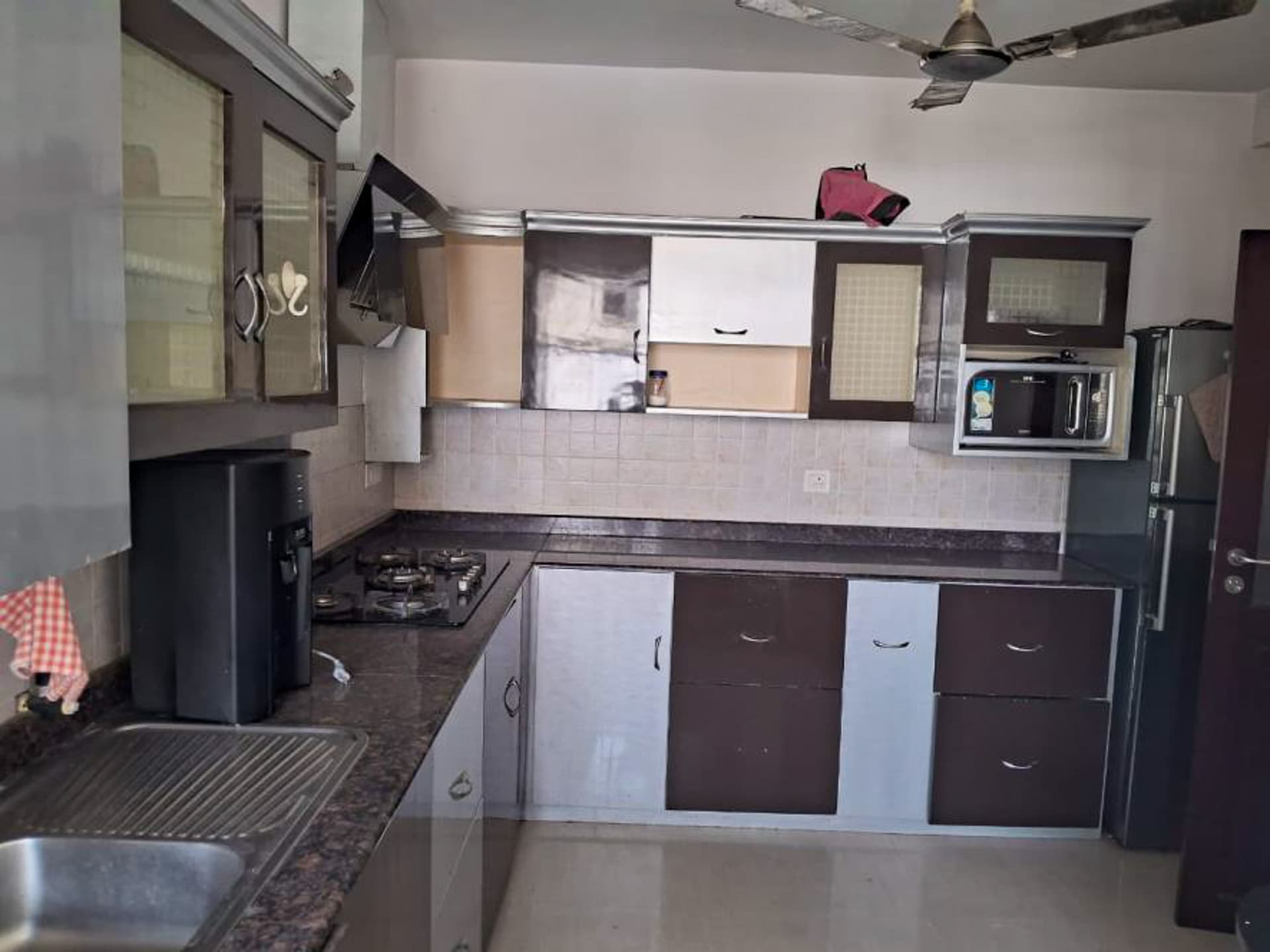 Property Photos 30