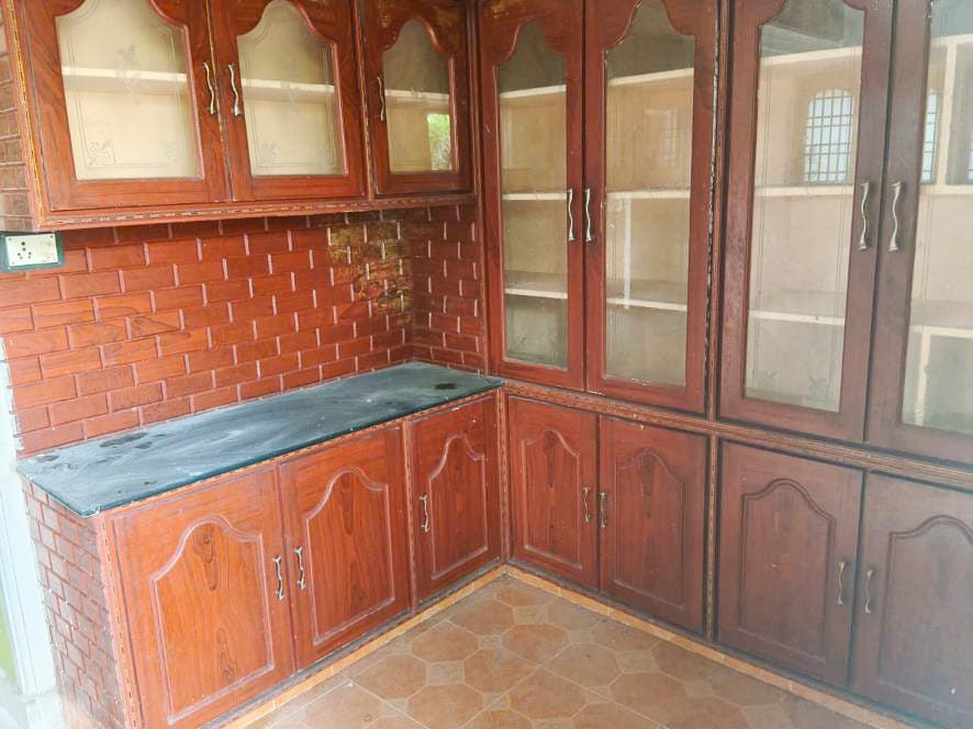 Property Photos 8