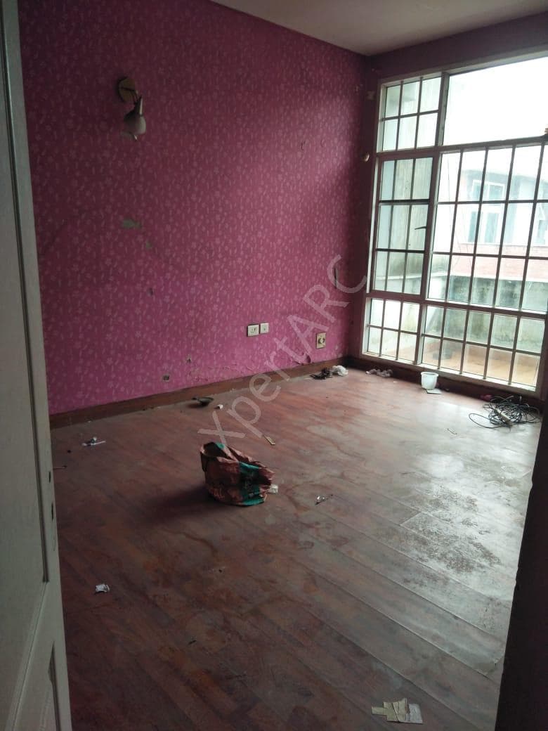 Property Photos 9