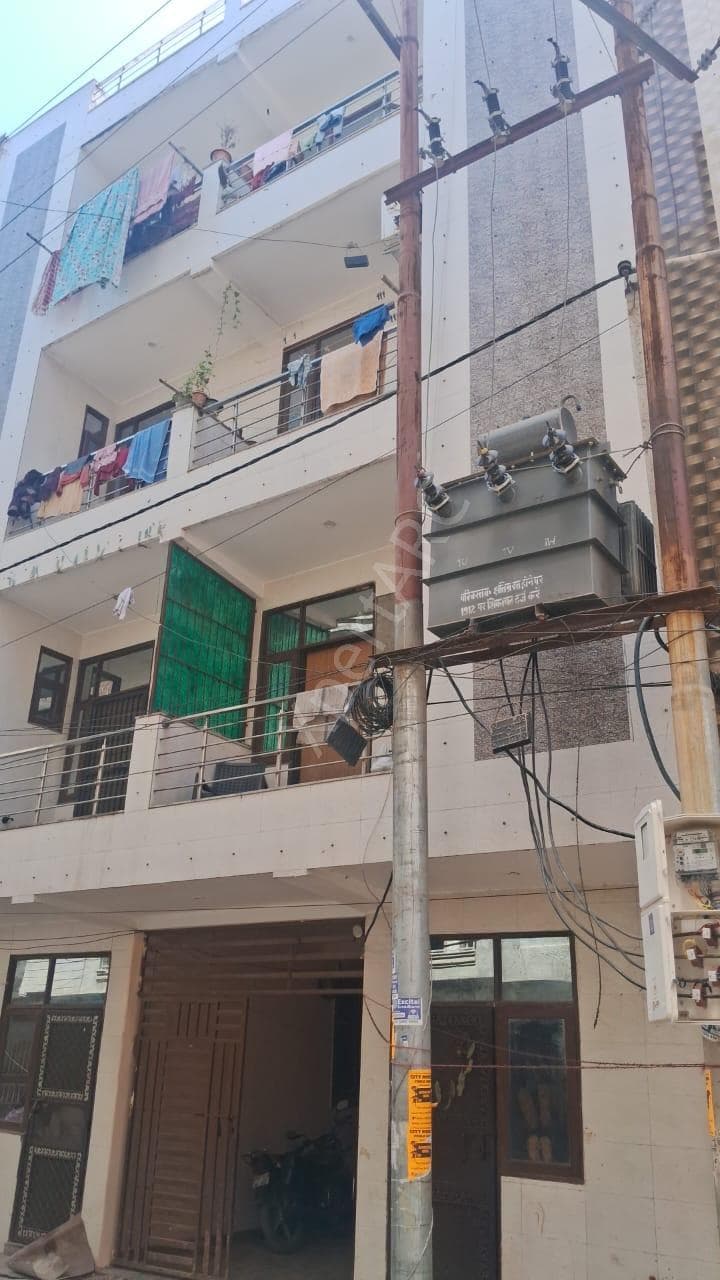Property Photos 6