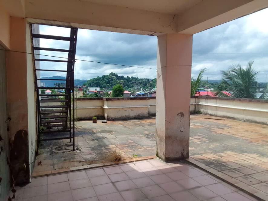 Property Photos 18