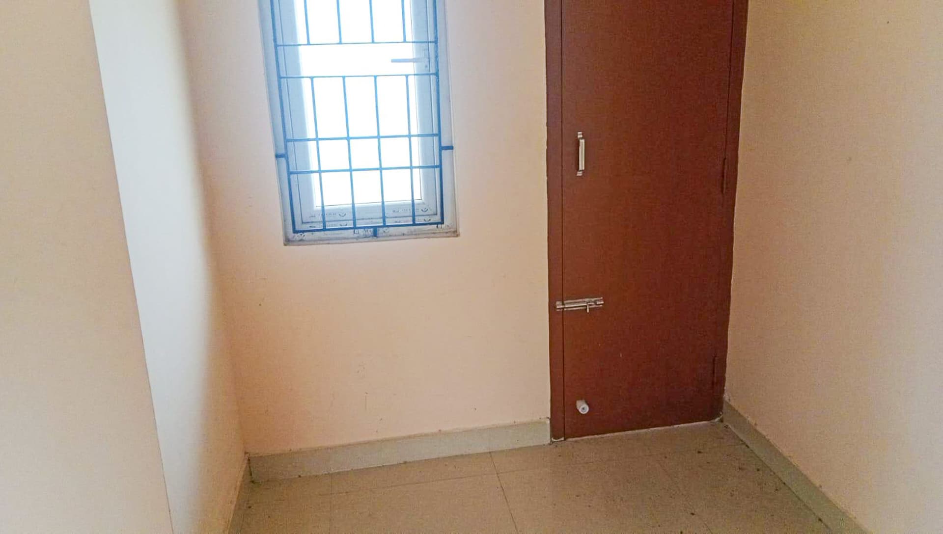Property Photos 6