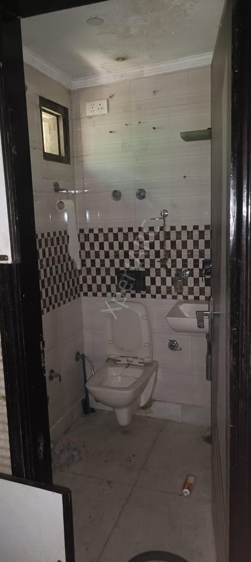 Property Photos 4