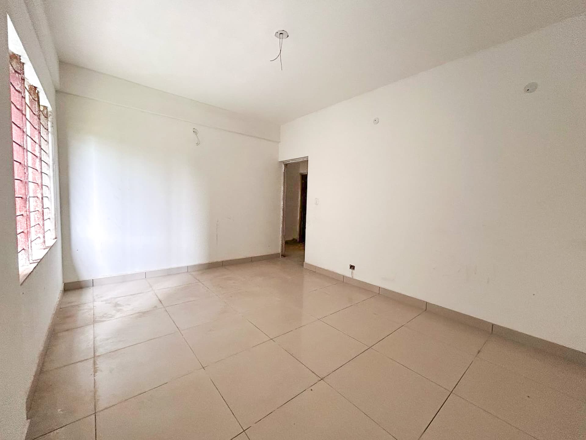 Property Photos 6