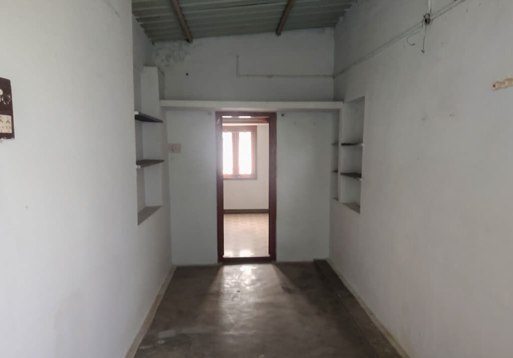 Property Photos 11