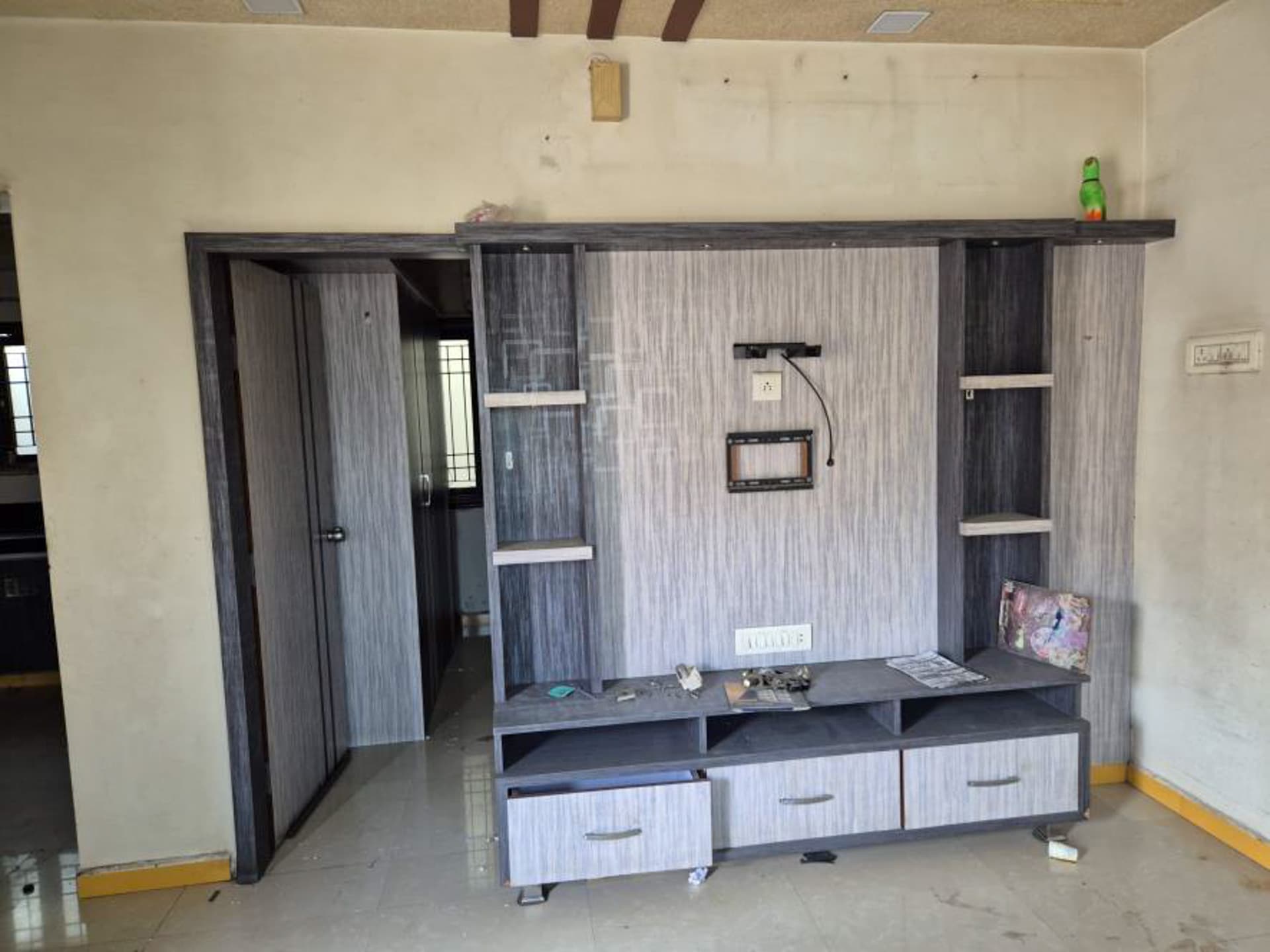 Property Photos 6