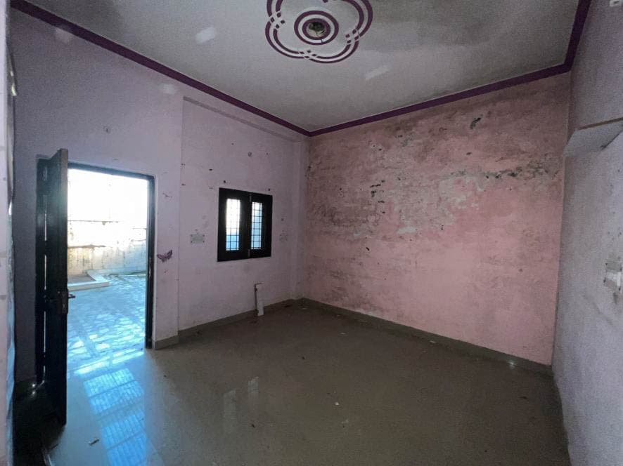 Property Photos 7