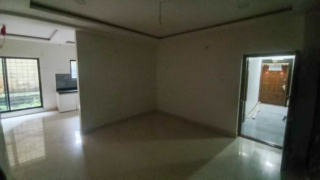 Property Photos 28