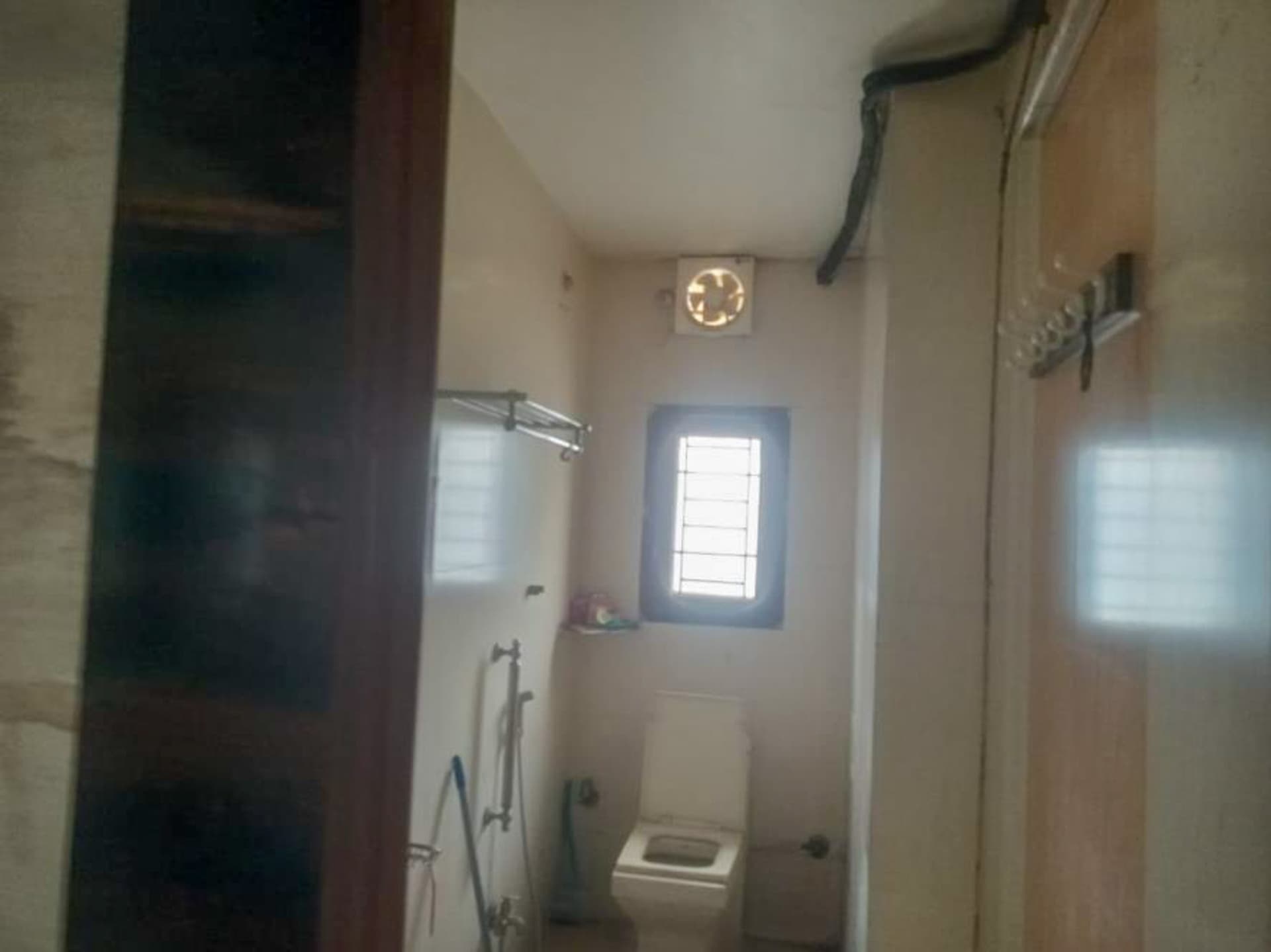 Property Photos 16