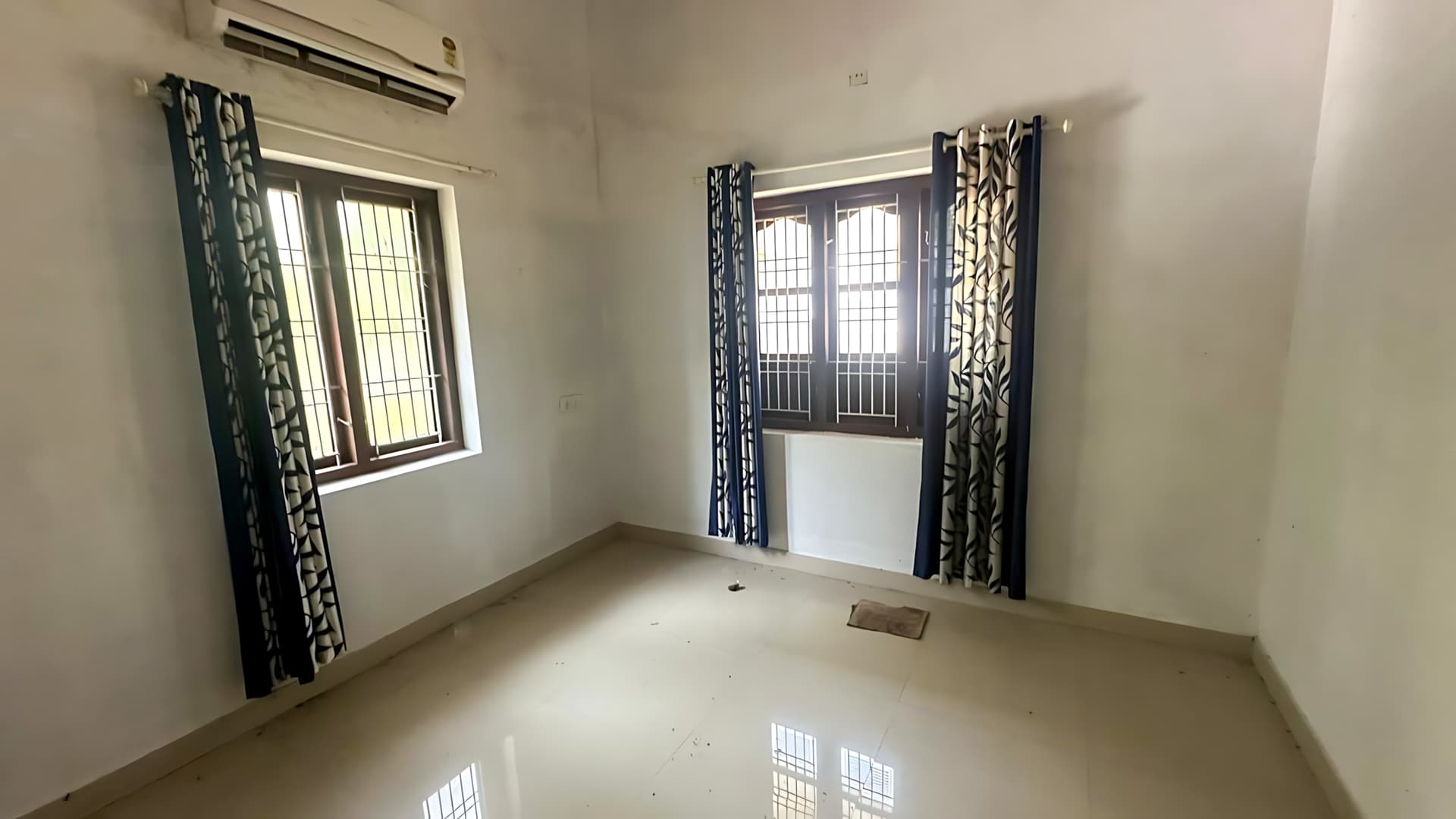 Property Photos 23