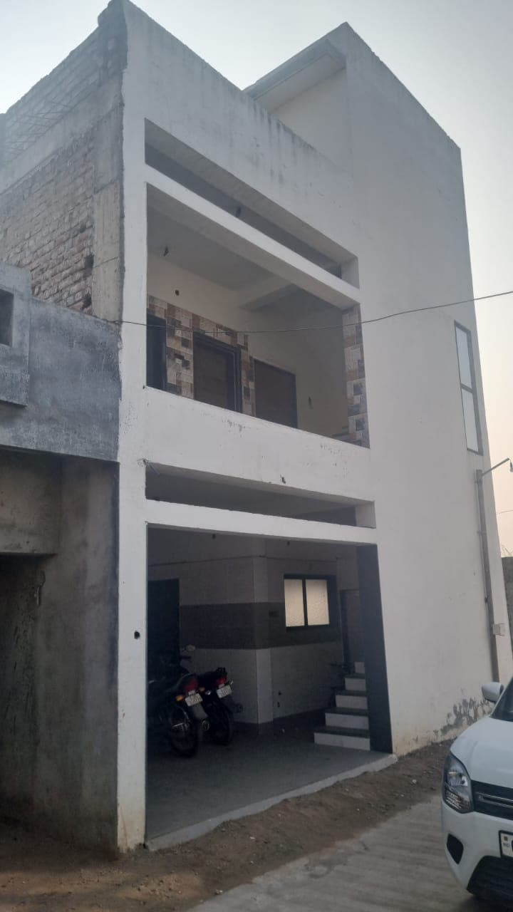 Property Photos 1