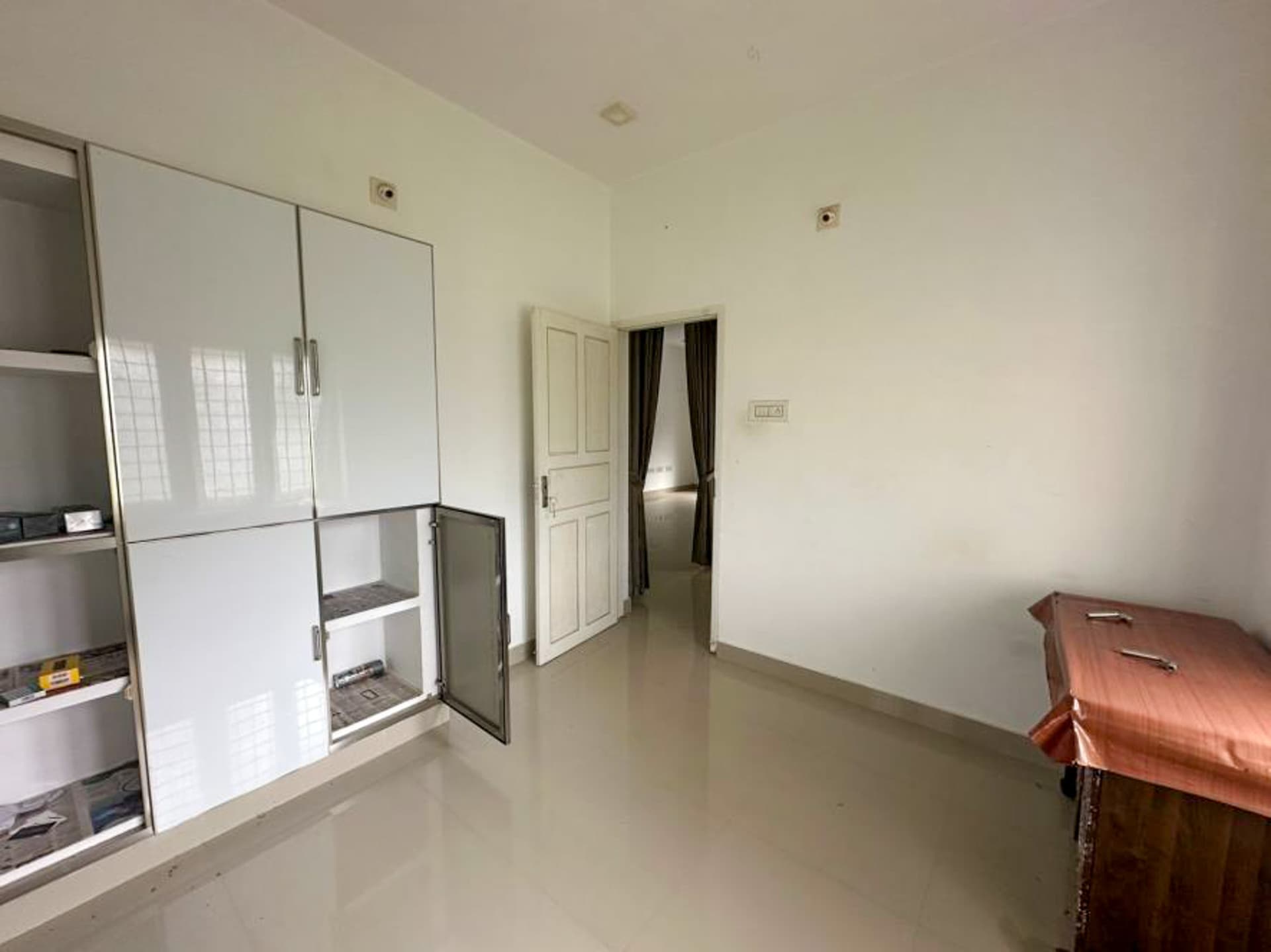 Property Photos 9
