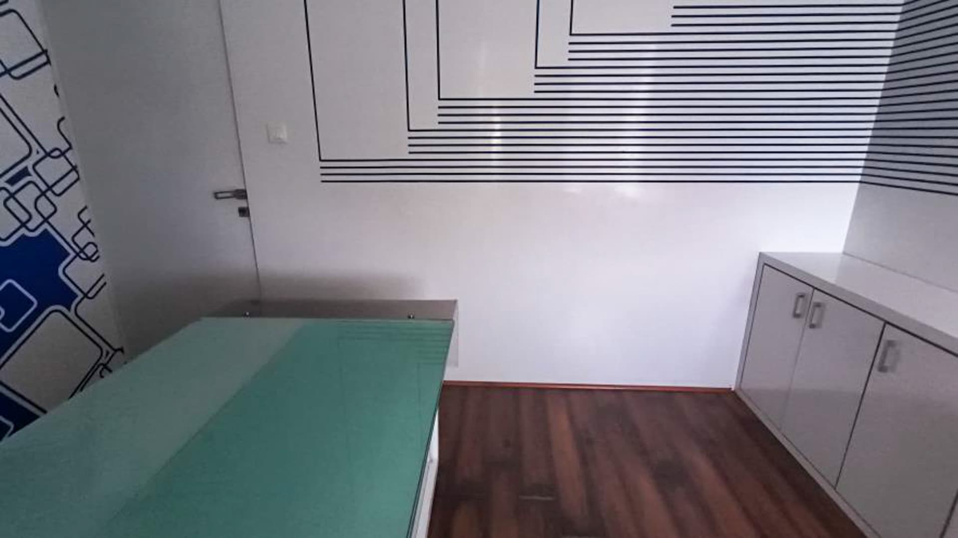 Property Photos 8