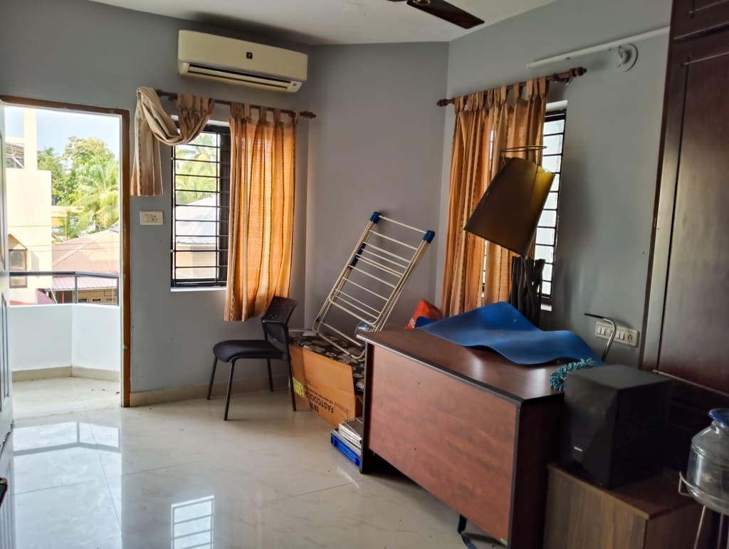 Property Photos 7