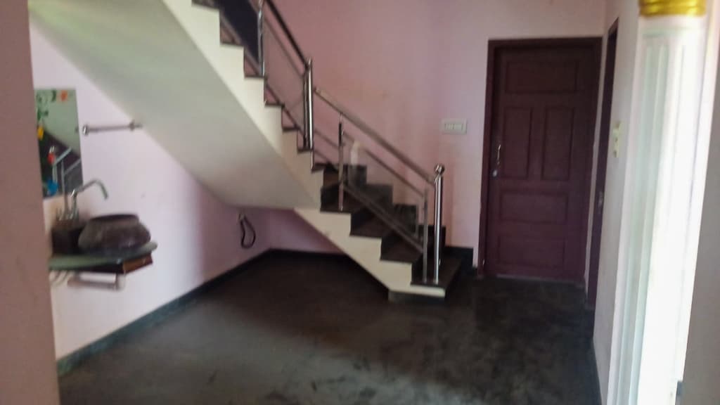 Property Photos 7