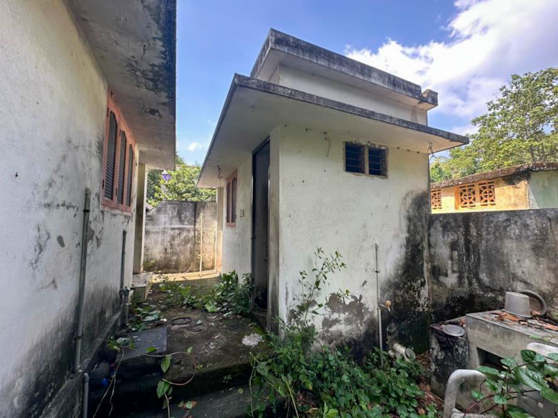 Property Photos 8