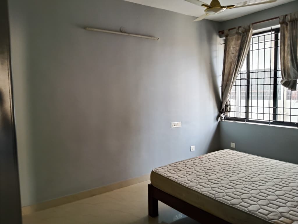 Property Photos 9