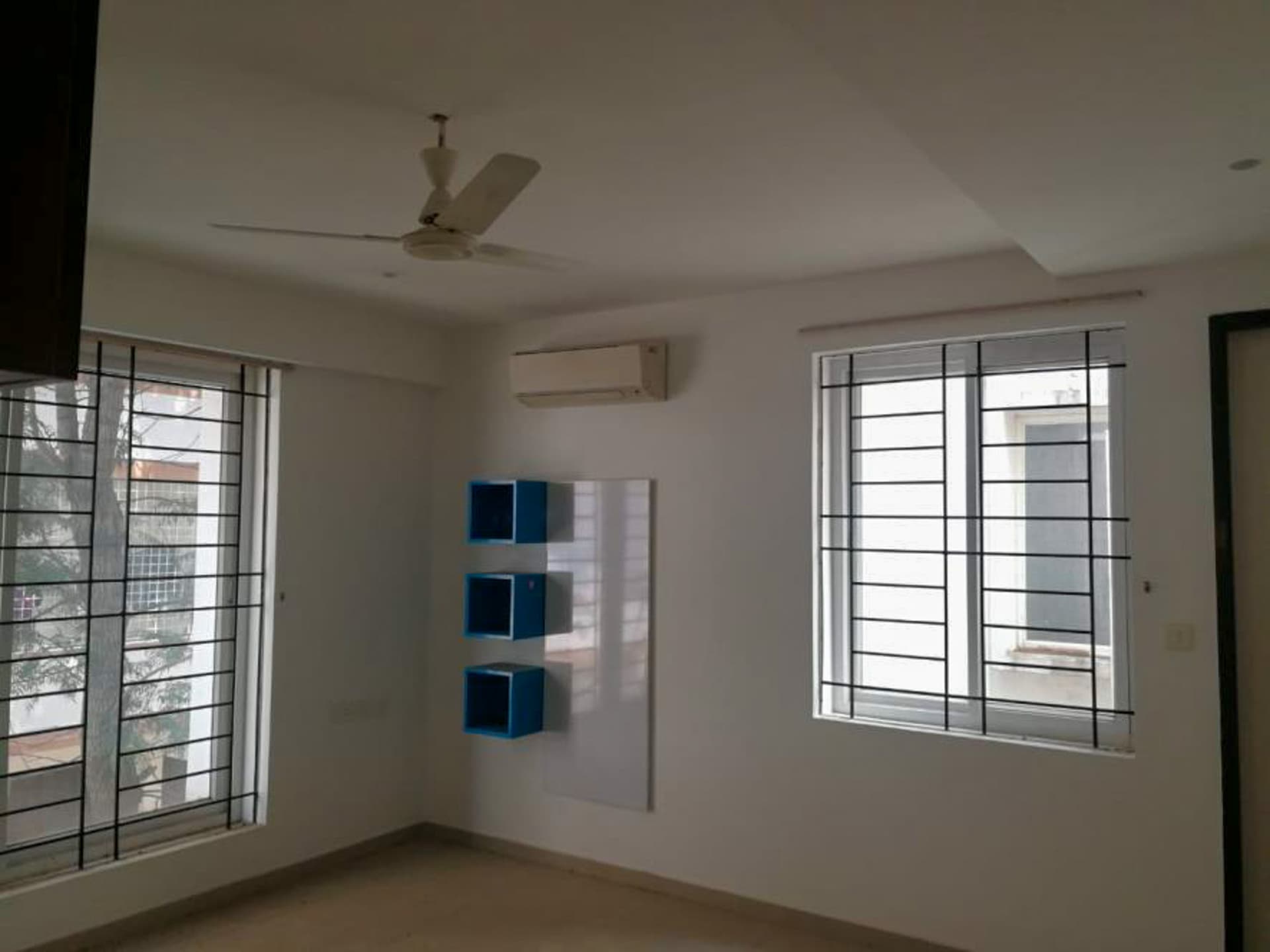 Property Photos 18